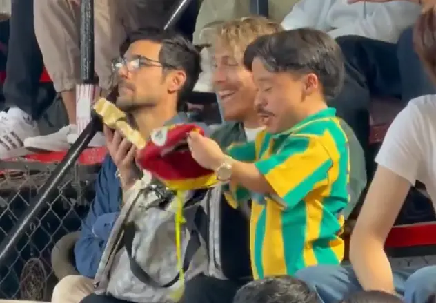 La caída de Abelito quedó captada en video y rápidamente se volvió viral en redes sociales. / RS