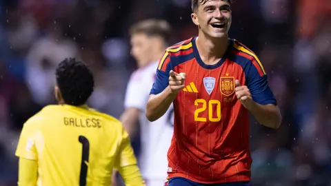 Pedri, jugador del Barcelona y España | IMAGO7