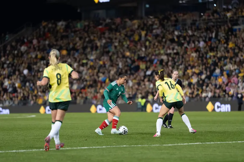 La Selección Mexicana Femenil en su amistoso contra Australia | X: @MiSeleccionFem