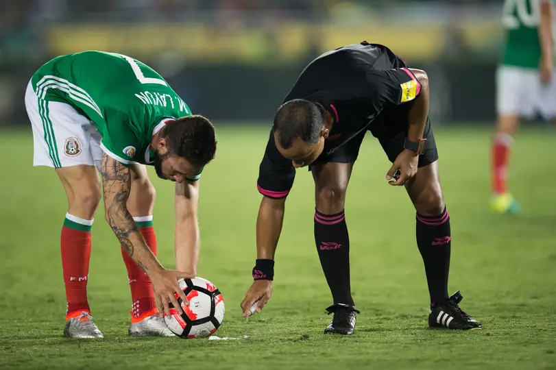 Wilton Sampaio y Miguel Layún, en 2016 | MEXSPORT