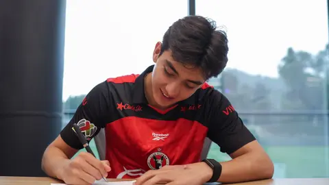 ¡El nuevo '10'! Gilberto Mora firma extensión de contrato con Xolos; ¿apuesta con miras al Mundial 2026?