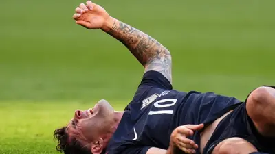 Christian Pulisic sufre una fractura en la pierna durante la eliminación del Mundial