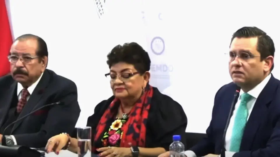 Las autoridades mexicanas detallaron que al piloto lo deportaron a EU por cometer ilícitos en México / Especial