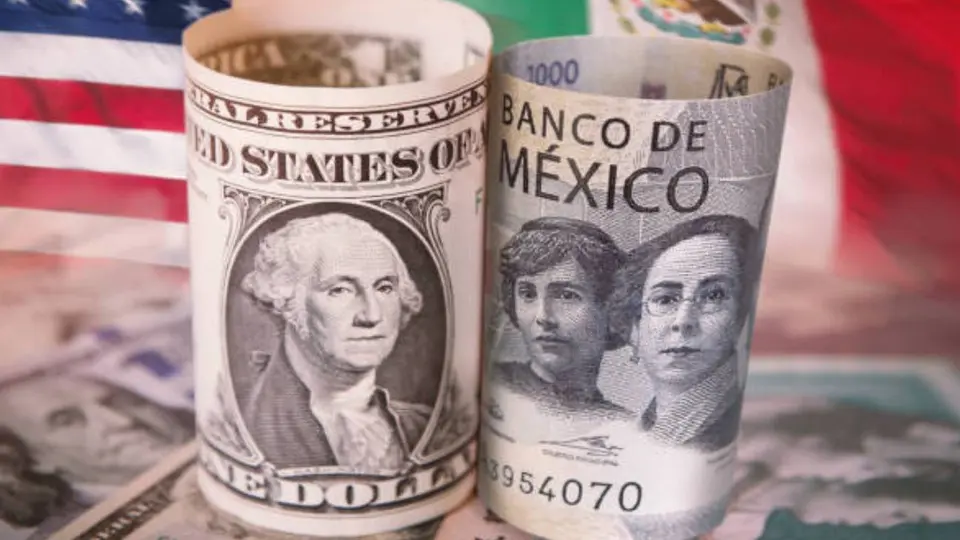 El tipo de cambio se mantiene por debajo de los 18 pesos, de acuerdo con la cotización de este 9 de julio. / iStock