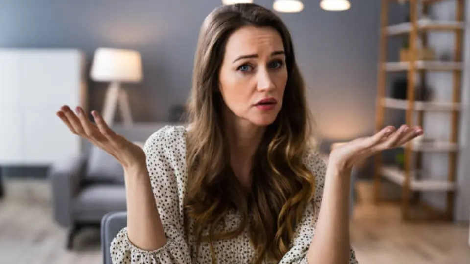 Karla asegura que no quiere dejar a su esposo, solo entender por qué una persona despertó sentimientos que nunca había sentido. / iStock