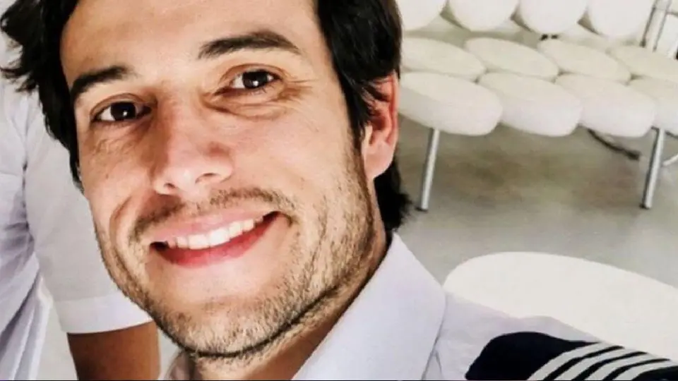 Hasta el momento se desconoce el por qué el piloto abandonó la avioneta dejando a su estudiante a cargo / Especial