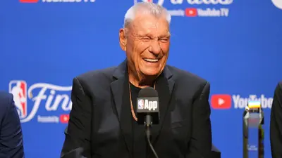 Fallece legendario entrenador de los Celtics de Boston a los 86 años