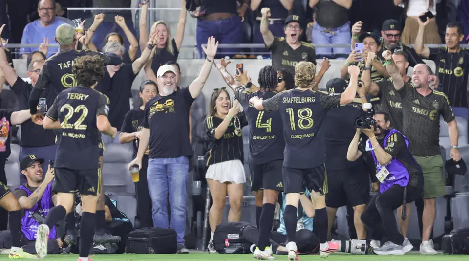 LAFC vence de último minuto al Toluca | AP