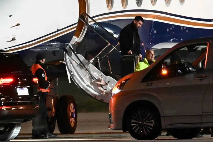 Lionel Messi, en su llegada a Argentina | AFP