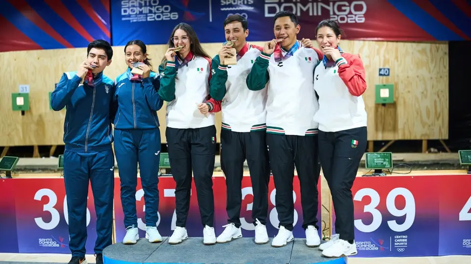 Podio de la prueba de equipos mixtos en tiro deportivo con rifle 10m en Santo Domingo 2026 | MEXSPORT