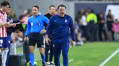 ¿Milito se va de Chivas? Esto reveló el técnico argentino