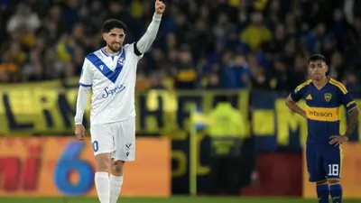 ¡Golazo de un ex-América en La Bombonera! Diego Valdés marca de tiro libre ante Boca