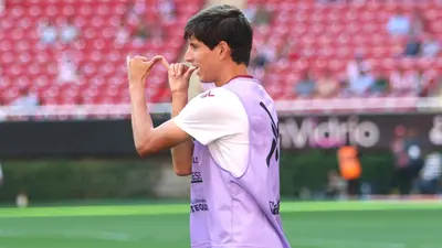 Exjugador de Chivas arremete contra Jürgen Damm y lo llama resentido