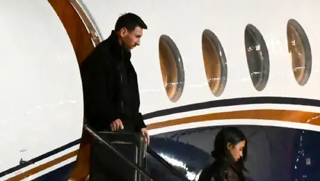 Lionel Messi llega a Rosario para despedir a su padre
