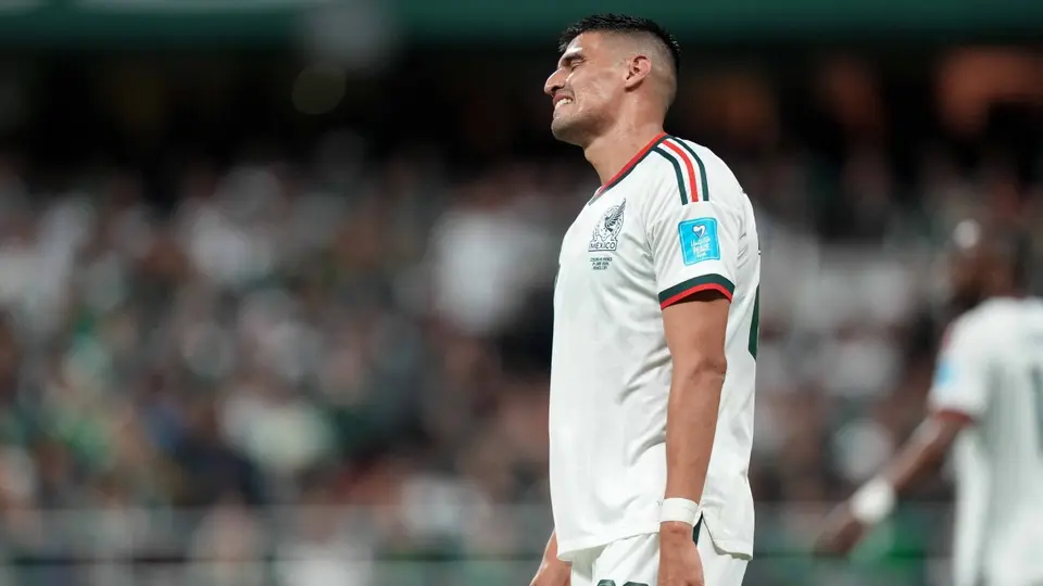 'Memote' Martínez en lamento con la Selección Mexicana | IMAGO 7