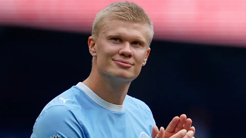 Haaland dejando el campo tras la victoria de Manchester City ante Coventry City | AP