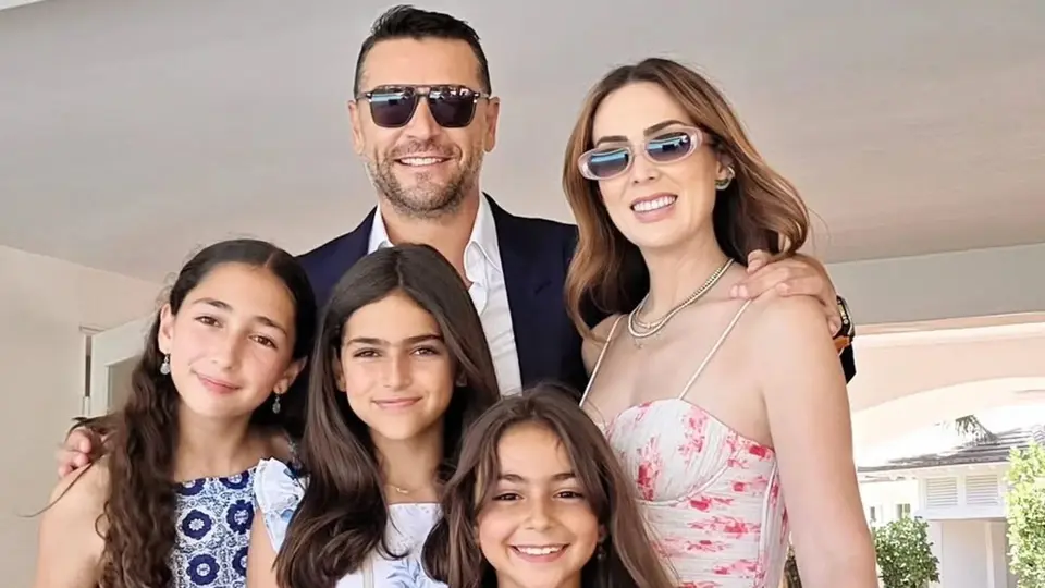 Jacqueline Bracamontes y Martín Fuentes continúan compartiendo momentos familiares./ I:@mft07