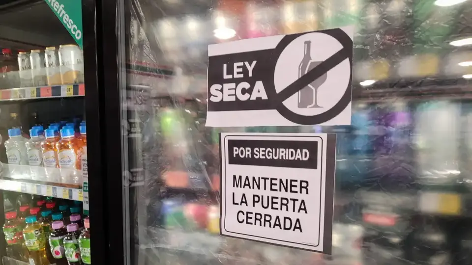 La Ley Seca puede incluir restricciones en tiendas, vinaterías, supermercados, bares y otros establecimientos./ RS