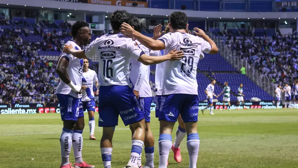 Jugadores de Puebla en celebración en el Apertura 2026 de la Liga MX | IMAGO 7