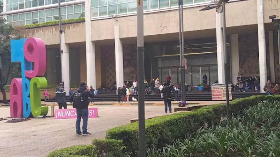¿Qué calles están bloqueadas este viernes por trabajadores del IMSS en CDMX? Estas son las afectaciones viales