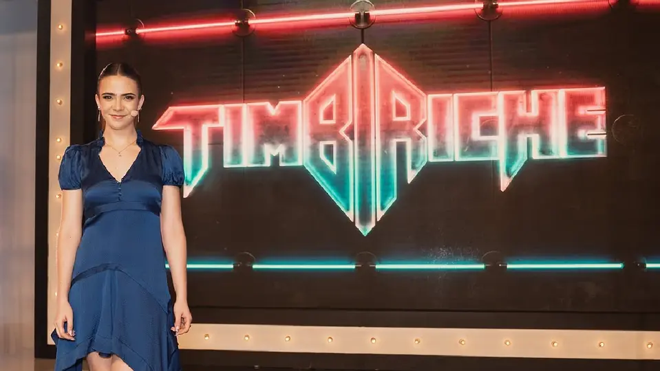 Jesusa Ochoa platicó con CONTRA para contarnos sobre su papel en Timbiriche, la serie / IG: @jesusaochoaa