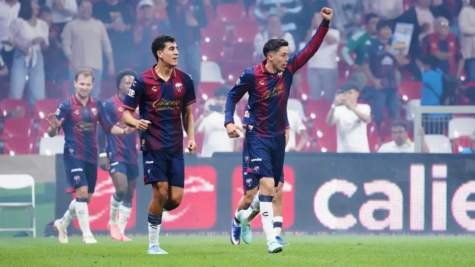 Jugadores de Atlante en celebración en la Liga MX | IMAGO 7