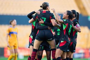 Jugadoras de Bravas festejan en el partido contra Tigres en la Jornada 8 del Clausura 2026 de la Liga MX Femenil | MEXSPORT