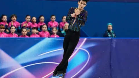 Donovan Carrillo disputará la final del patinaje artístico varonil | AP
