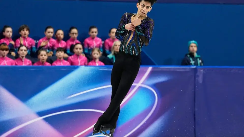 Donovan Carrillo disputará la final del patinaje artístico varonil | AP