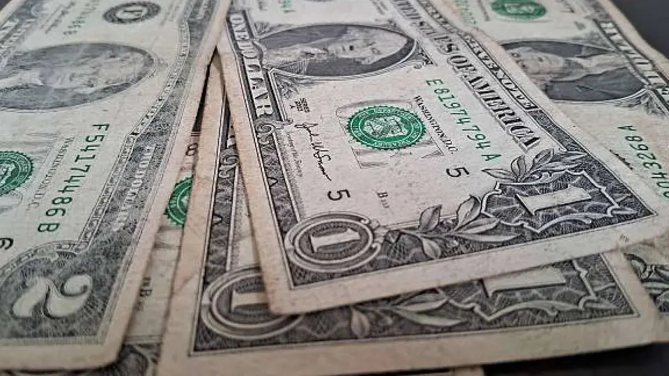 La racha negativa del dólar frente al peso continúa/Pixabay
