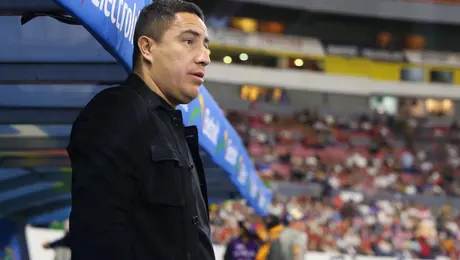 Efraín Juárez pone fin a los rumores de su salida de Pumas