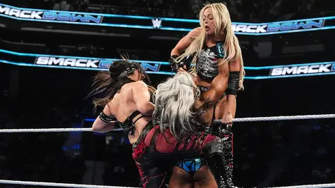Liv Morgan y Raquel Rodríguez enfrentando a Jade Cargill | wwe.com