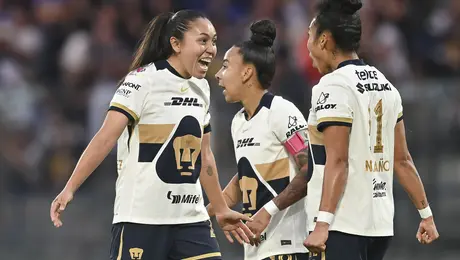 Pumas Femenil venció a Chivas de la mano de un auténtico golazo de Montserrat Hernández