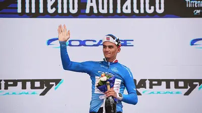 Isaac del Toro queda lejos del Top 10 en la Etapa 3 del Tirreno-Adriático 2026, pero se mantiene líder general