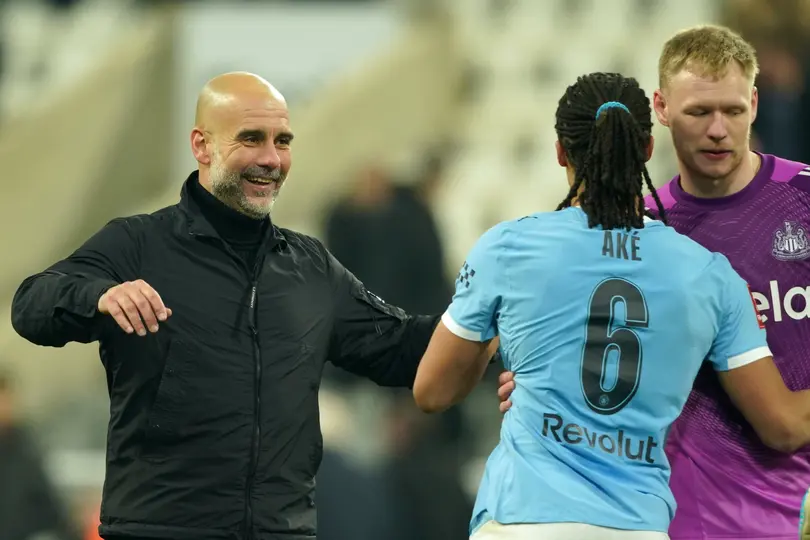 Guardiola felicita a jugadores de Manchester City en la FA Cup | AP