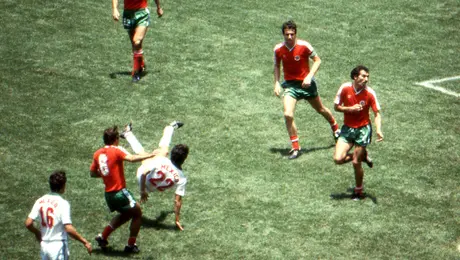 A 89 días del Mundial: Manuel Negrete anotó el gol más bonito de los Mundiales, en Octavos de Final contra Bulgaria en México 1986