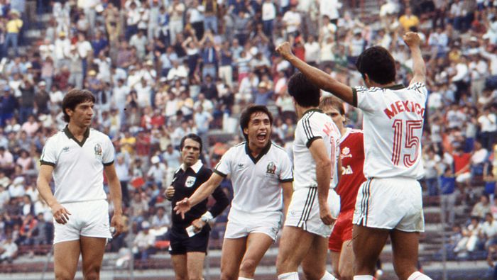 Negrete en celebración con la Selección Mexicana | MEXSPORT