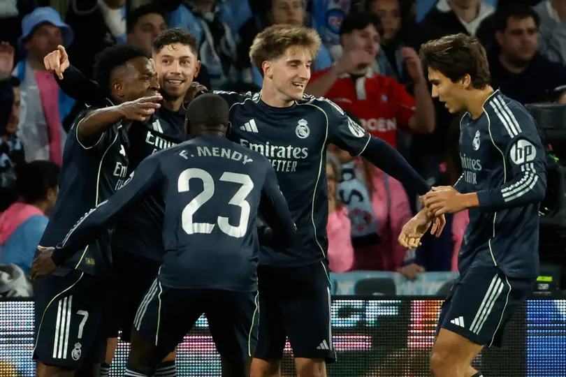 Federico Valverde celebra con sus compañeros de Real Madrid | AP