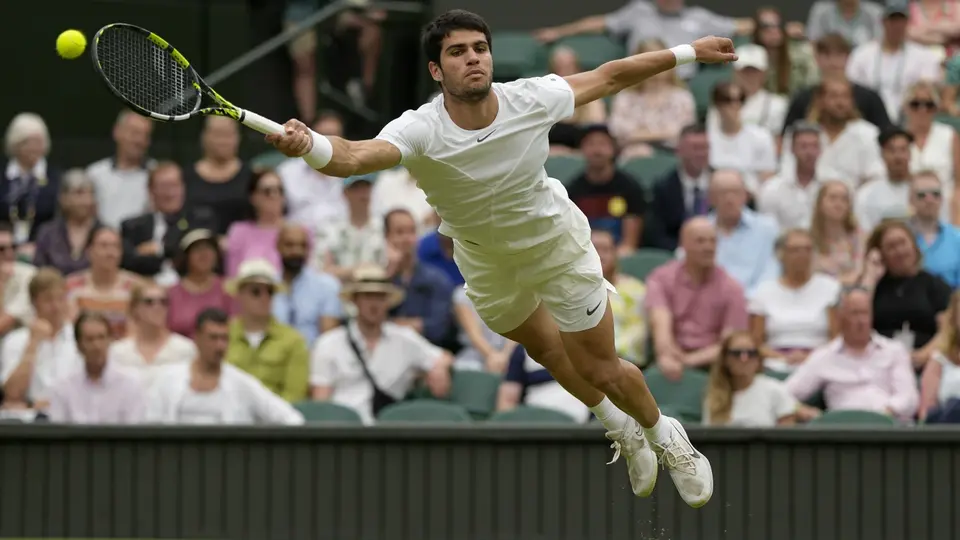 El español durante un juego en Wimbledon | AP
