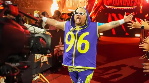Niño Hamburguesa protagoniza incómodo momento | wwe.com