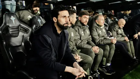 ¡De mal en peor! Álvaro Arbeloa supera las derrotas de Xabi Alonso como DT del Real Madrid