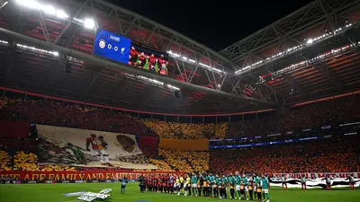 ¡Detalle hasta el cielo! Victor Osimhen protagoniza momento conmovedor en la previa del Galatasaray vs Liverpool