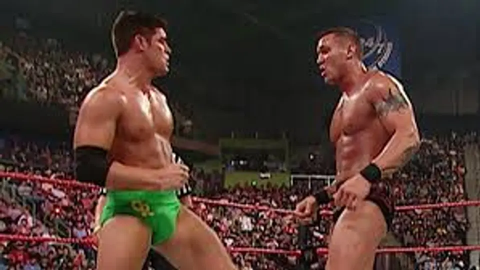 Primera lucha entre ambos | wwe.com