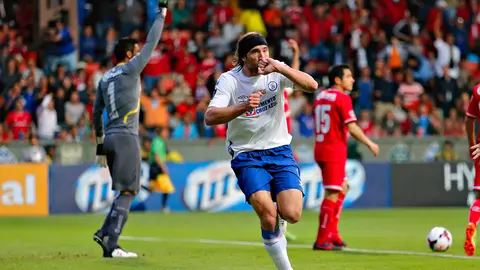 Pavone en celebración ante Toluca en la Concachampions 2013-14 | IMAGO 7