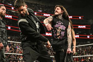 Han pasado 84 años... The Judgment Day al fin expulsa a Finn Bálor de la agrupación