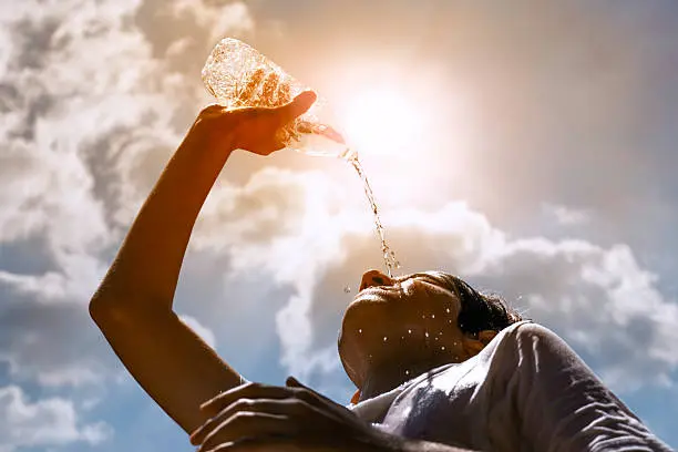 Especialistas advierten que el fenómeno “Súper El Niño” podría provocar temperaturas extremas durante 2026./ Pixabay