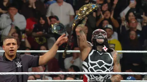 Penta defendió con éxito su campeonato | Captura: WWE