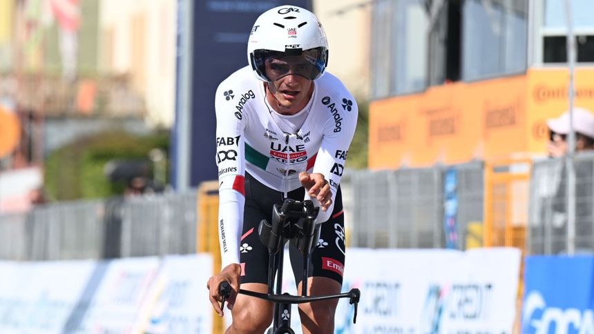 Isaac del Toro durante la Etapa 1 del Tirreno-Adriático 2026 | MEXSPORT