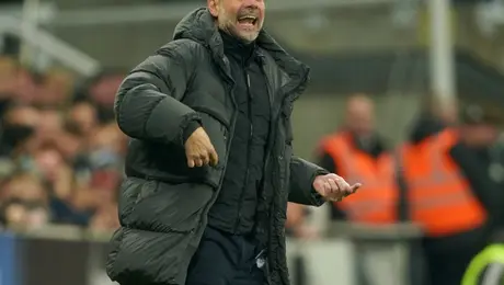 Pep Guardiola sorprende con su comentario antes del partido del Arsenal: “Come on you Irons”