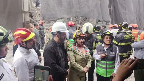 Clara Brugada informó que las labores de rescate continuarán durante la noche en San Antonio Abad./ X:@israellorenzana